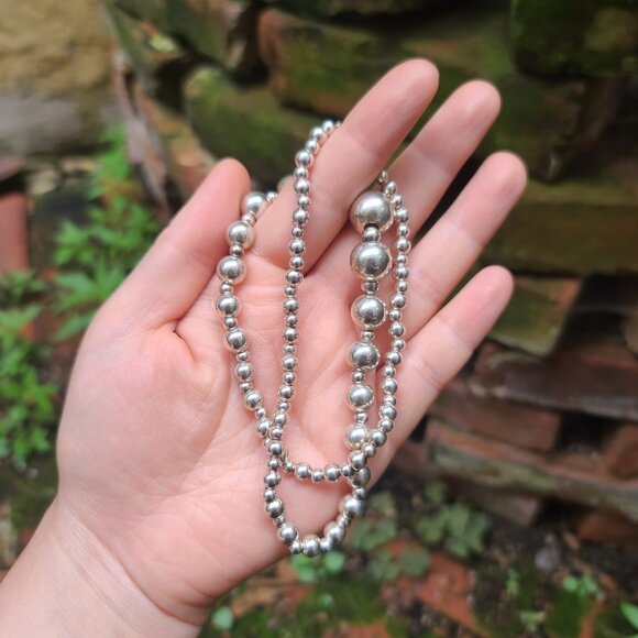 Sterling Silver 925 Graduated Bead Necklace, Classic Minimalist Retro Daily Wear - Picture 4 of 8